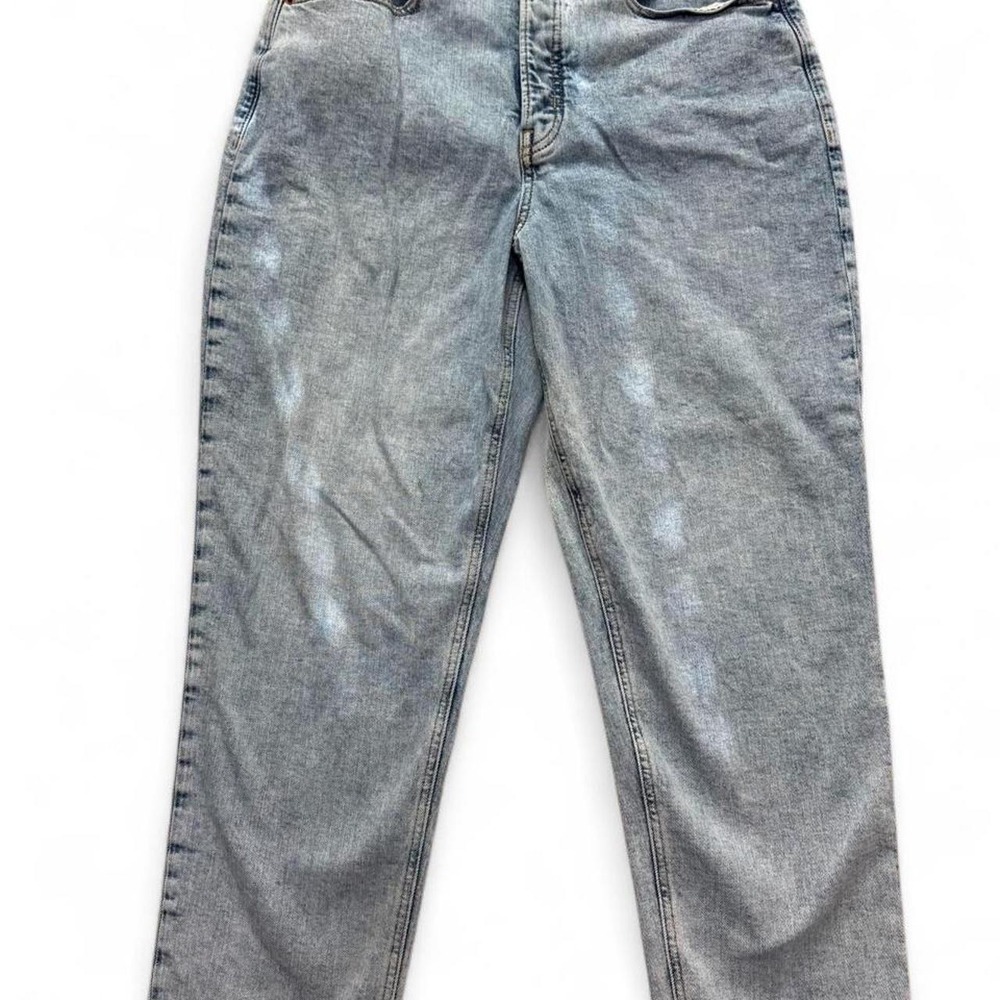Old Navy Sky Hi Straight Jeans Size 14 Light Wash Raw Hem Mom Jeans